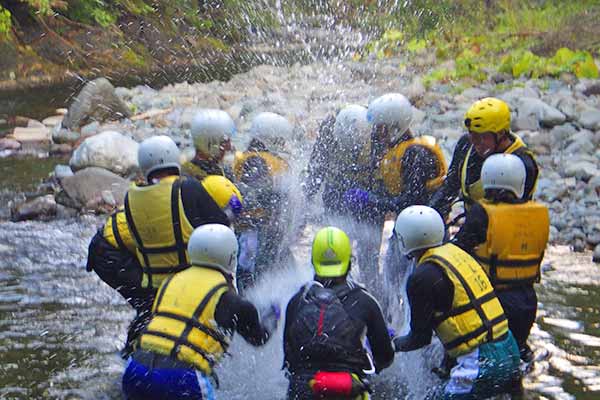 ワイルドキャニオニング